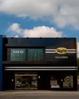 Fachada da loja King Star Colchões Taboão